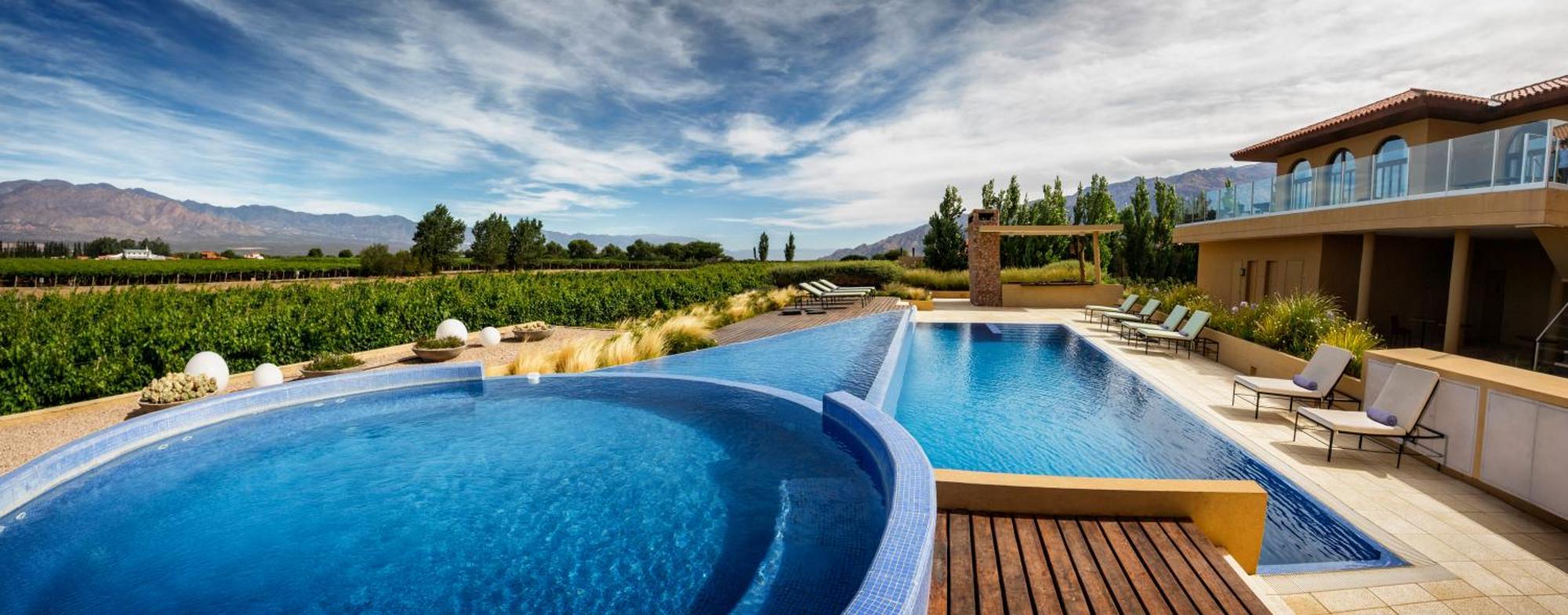 Hotel Grace Cafayate Exterior foto The vines of Concha Y Toro
